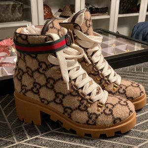 Gucci gg high top up boots